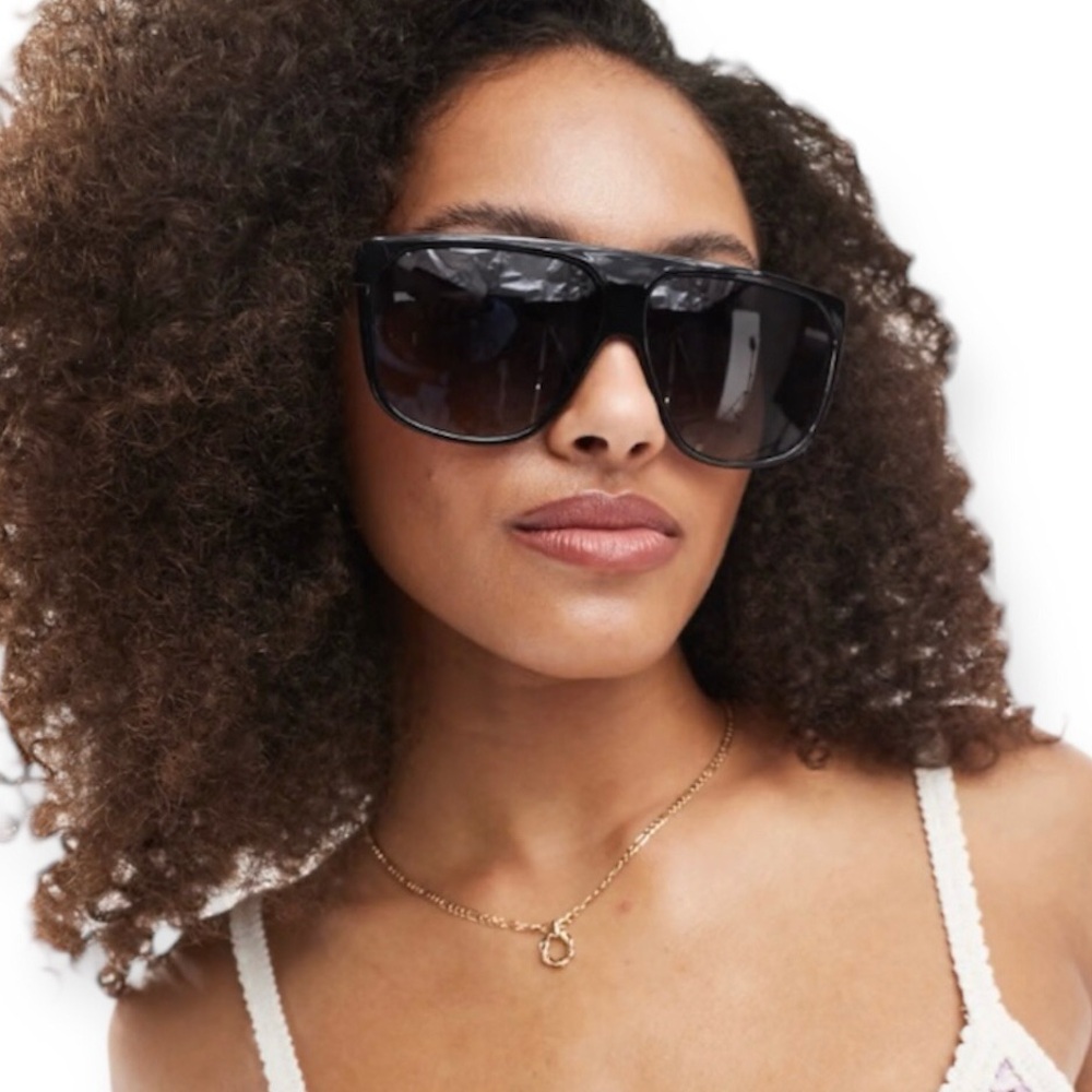 QUAY No Curfew Sunglasses Polarized Black Gold Frame Smoke Gradient Lens Unisex - Picture 11 of 15